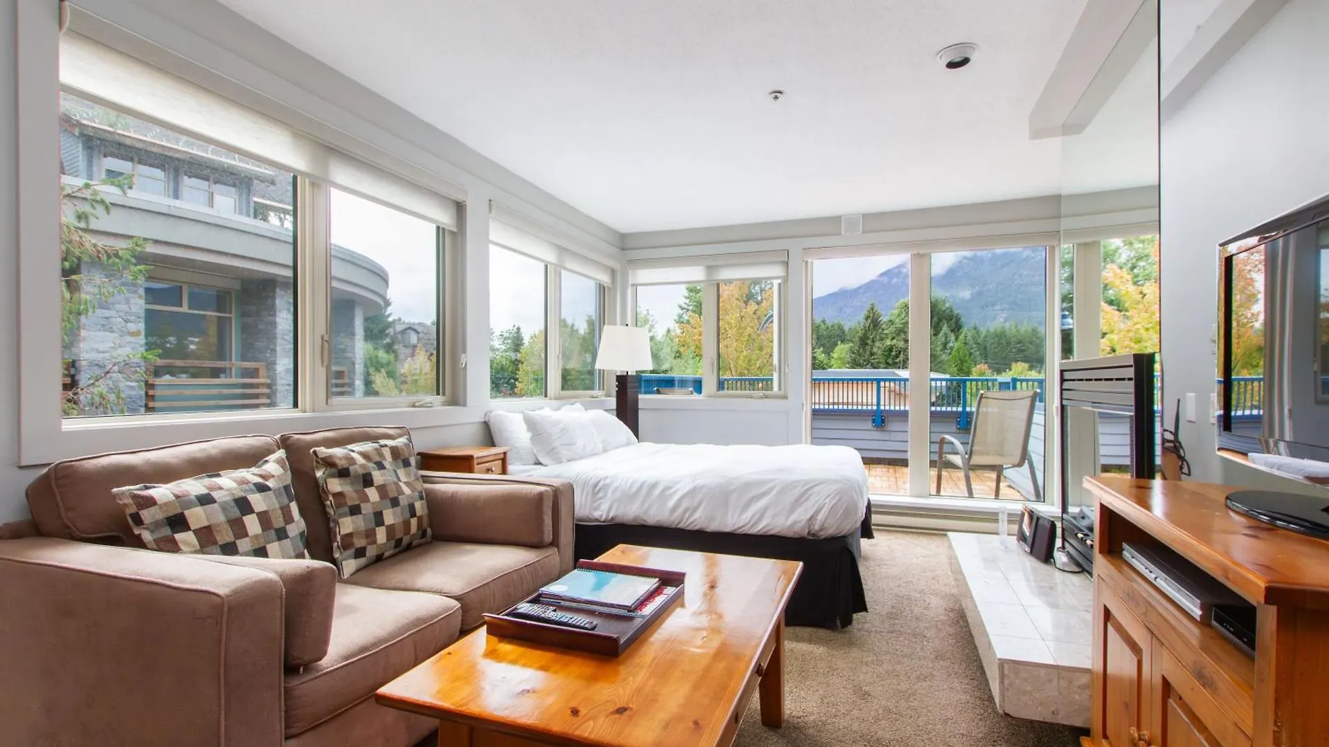 Apartment Village Gate House By Whiski Jack Whistler Canada